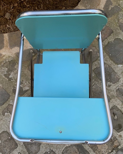 Chaise haute (et pot !) années 50 – Image 4