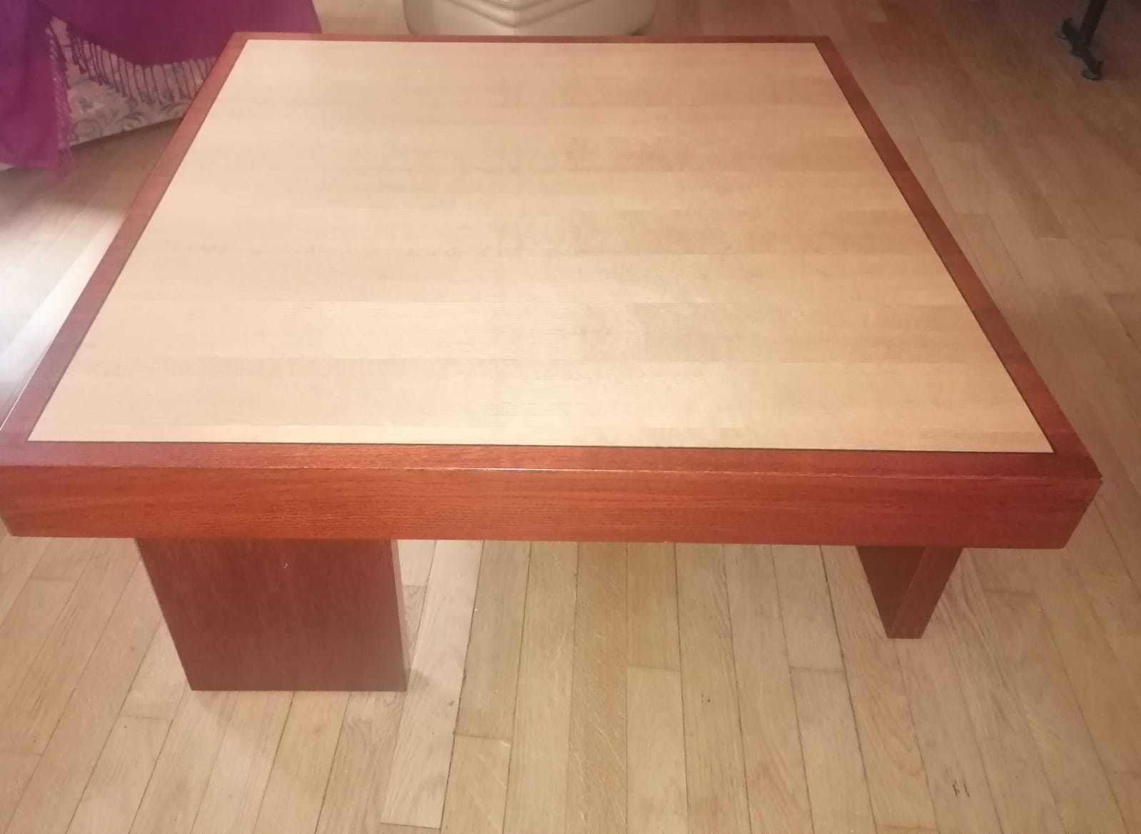 Table basse bois exotique 1m x 1m – Image 2