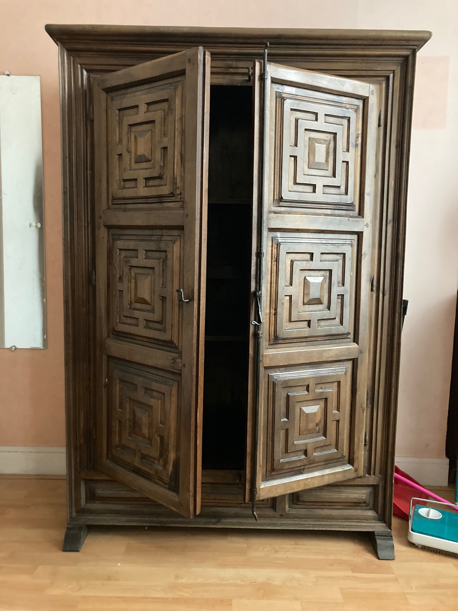 Armoire "vaisselier" en bois sculpté – Image 2