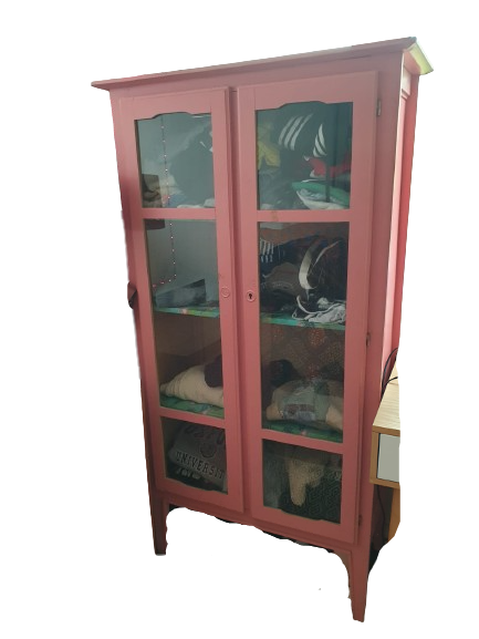 Armoire vitrine Rose (à relooker ?)