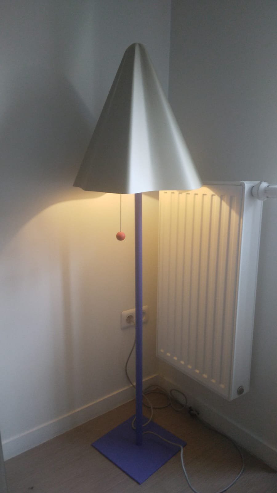 Lampe sur pied Broste Copenhagen Skirt – Image 3