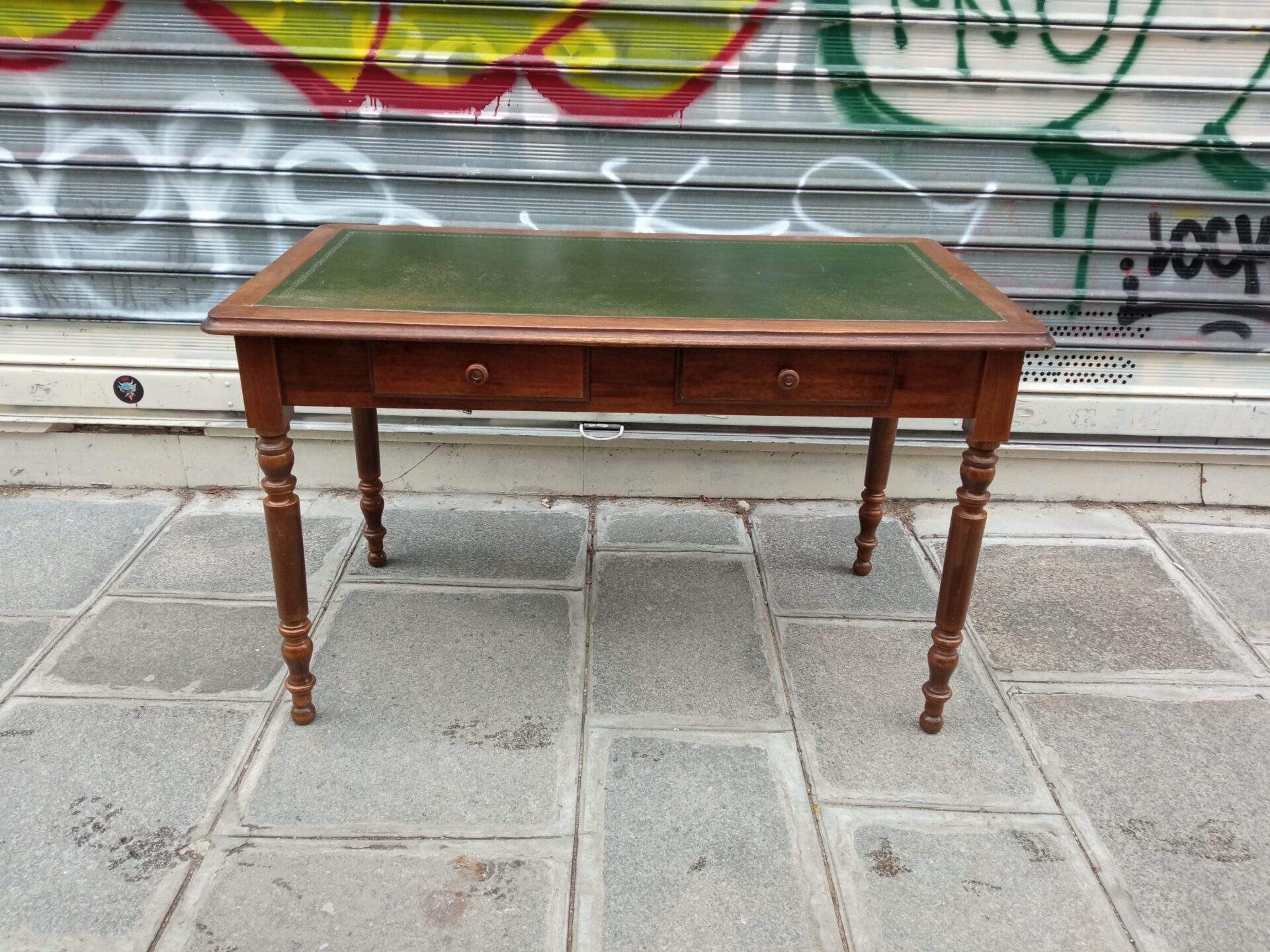 Bureau plat style "Directoire" bois et cuir vert – Image 5