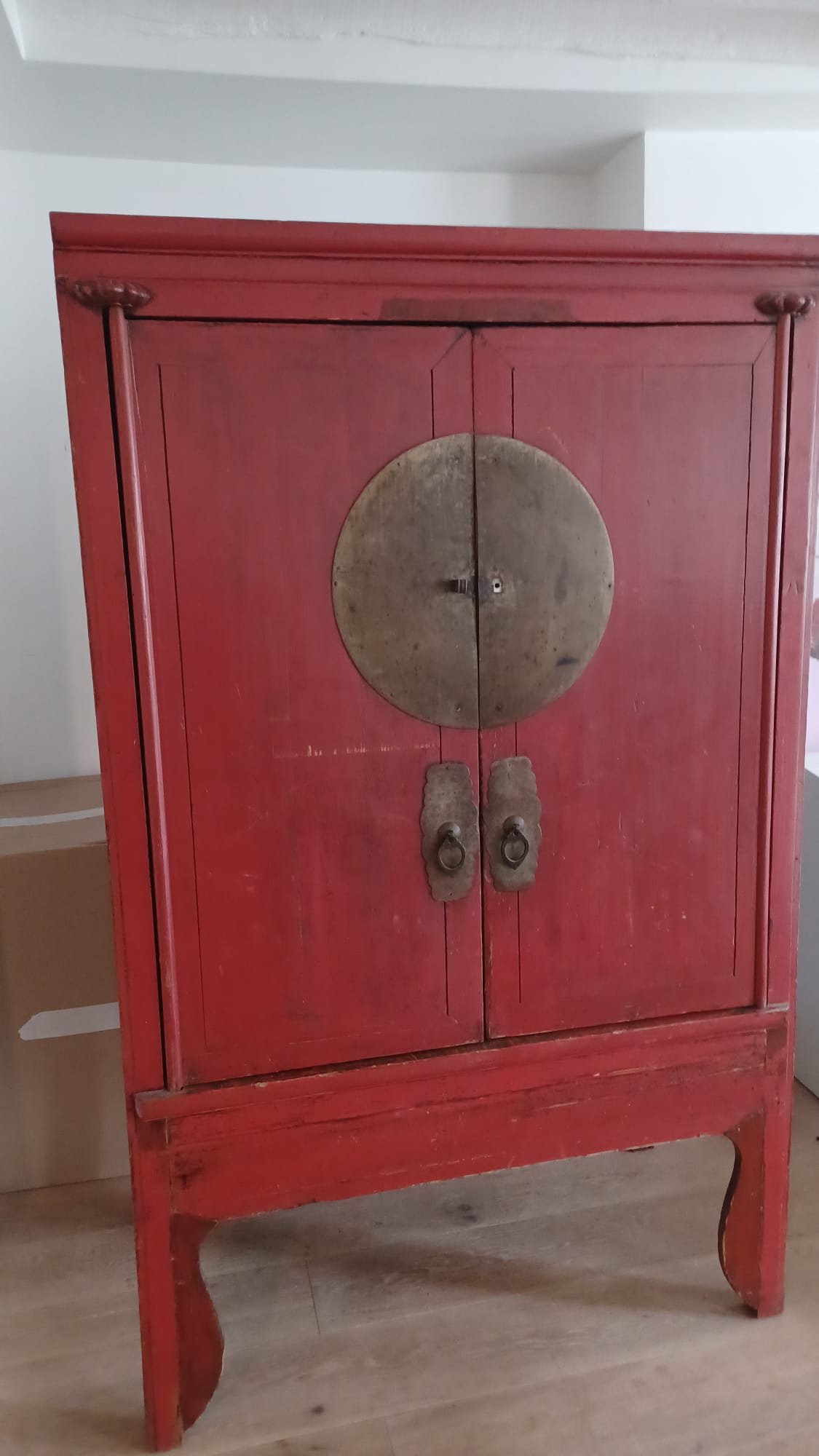 Armoire exotique en bois – Image 2
