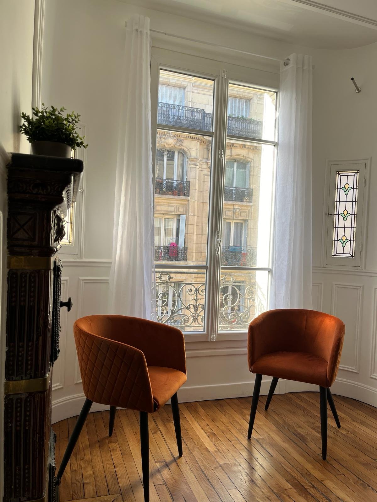 Paire de fauteuils en tissu velours Ambre – Image 2
