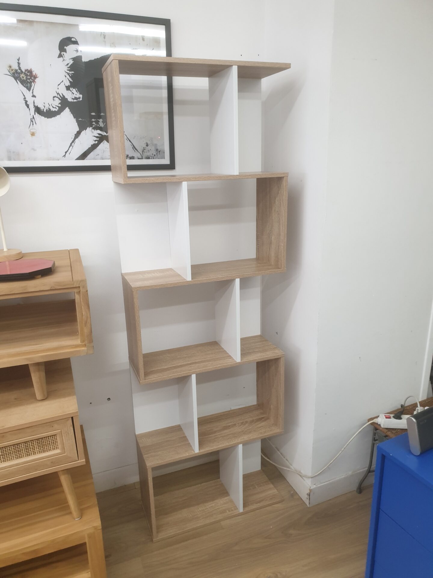 étagère de rangement couleur blanche et bois – Image 4