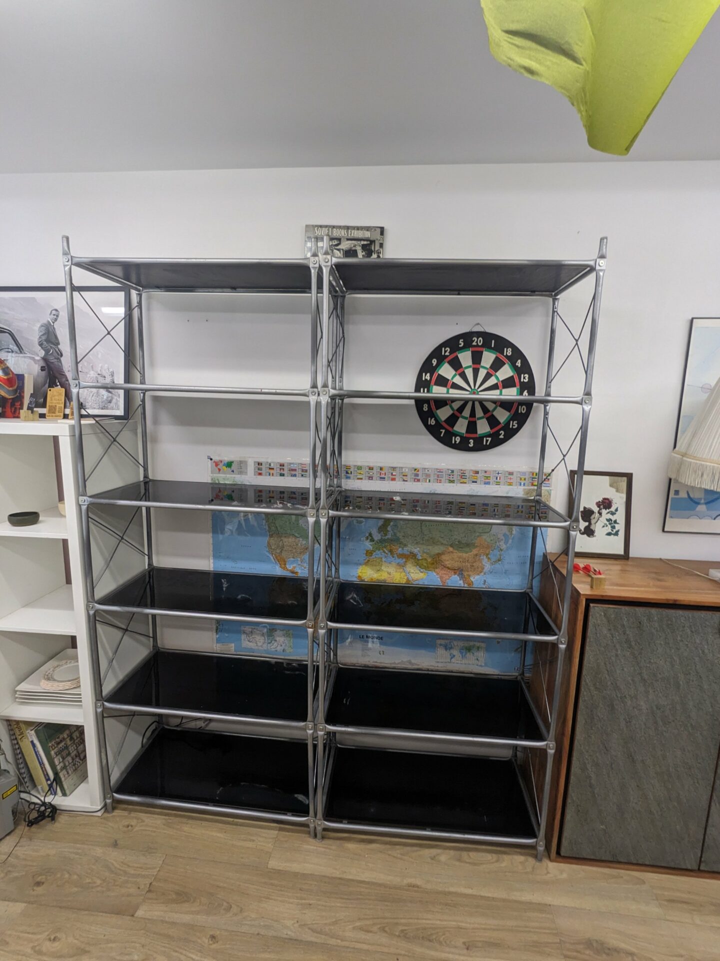 Armoire Ikea vintage métal et verre fumé – Image 4