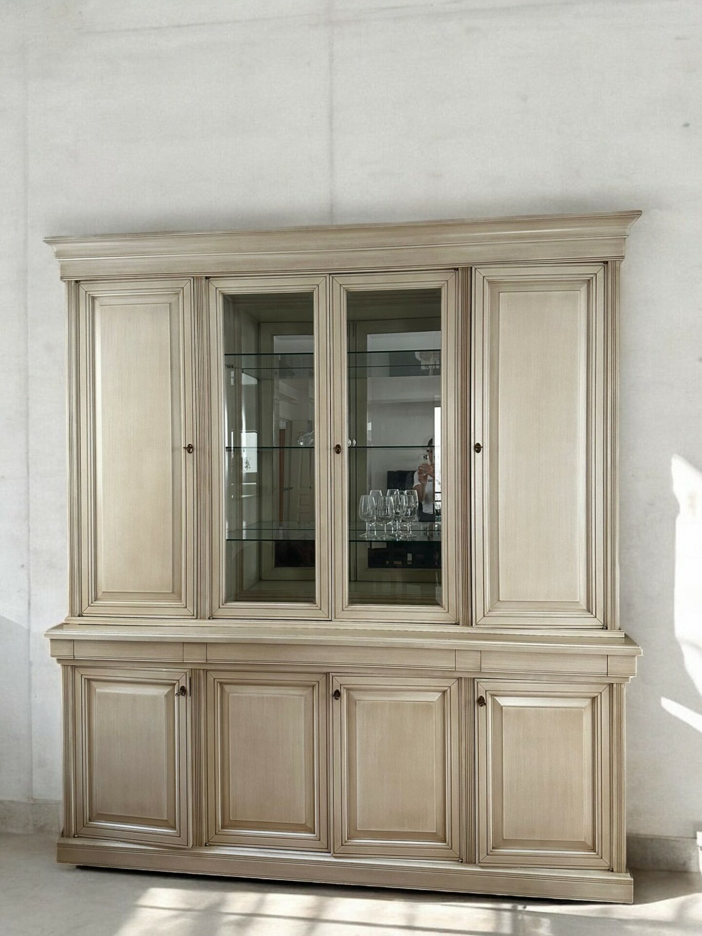 Buffet / Vaisselier blanc à 2 corps – Image 3