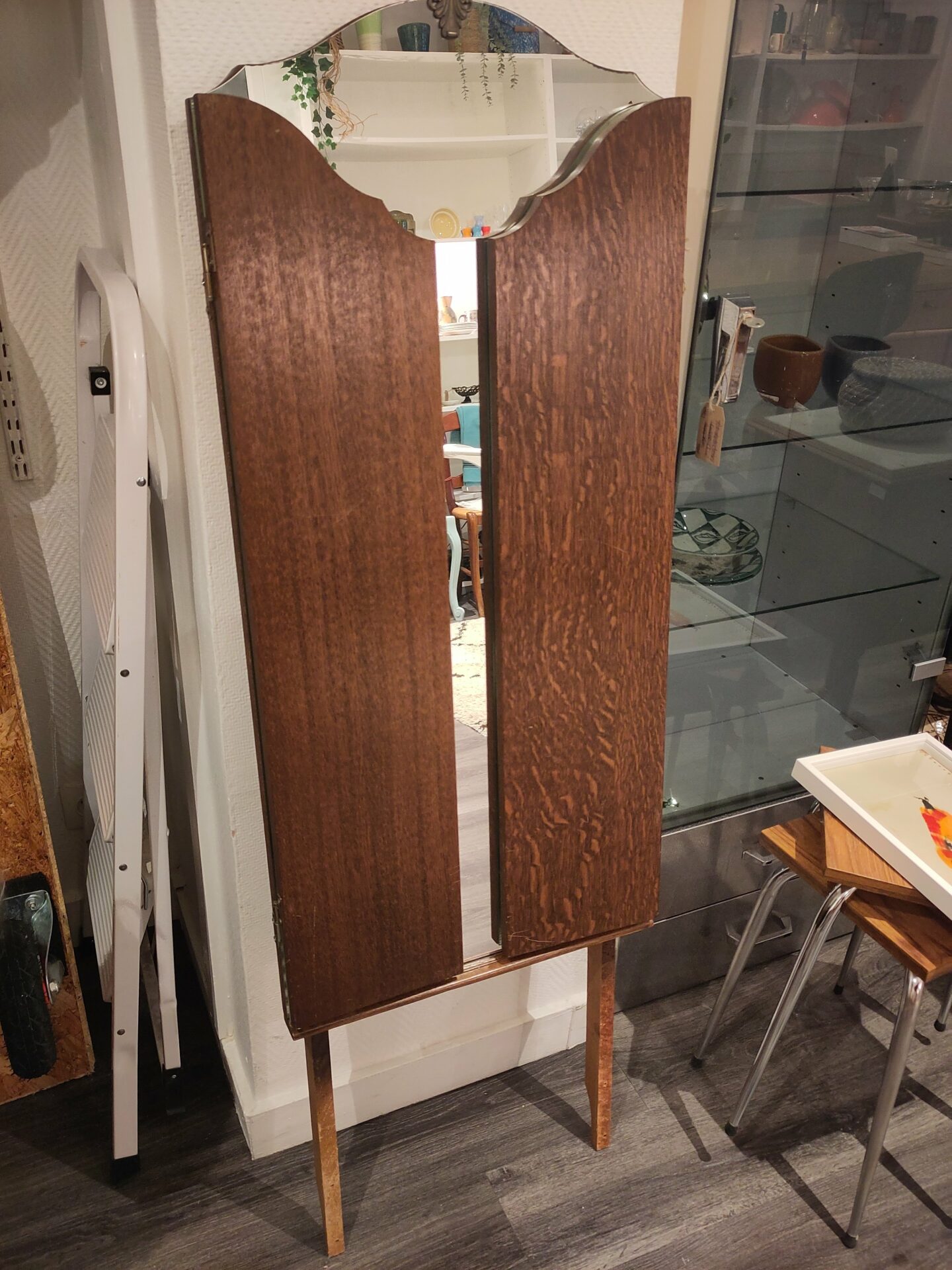 Coiffeuse miroir vintage tryptique – Image 2