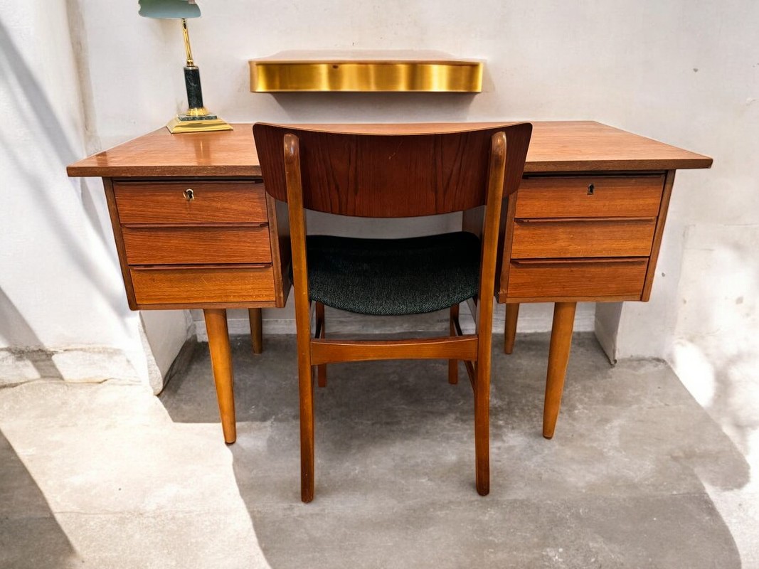 Bureau – Image 2