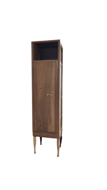 Armoire étroite bois style scandinave