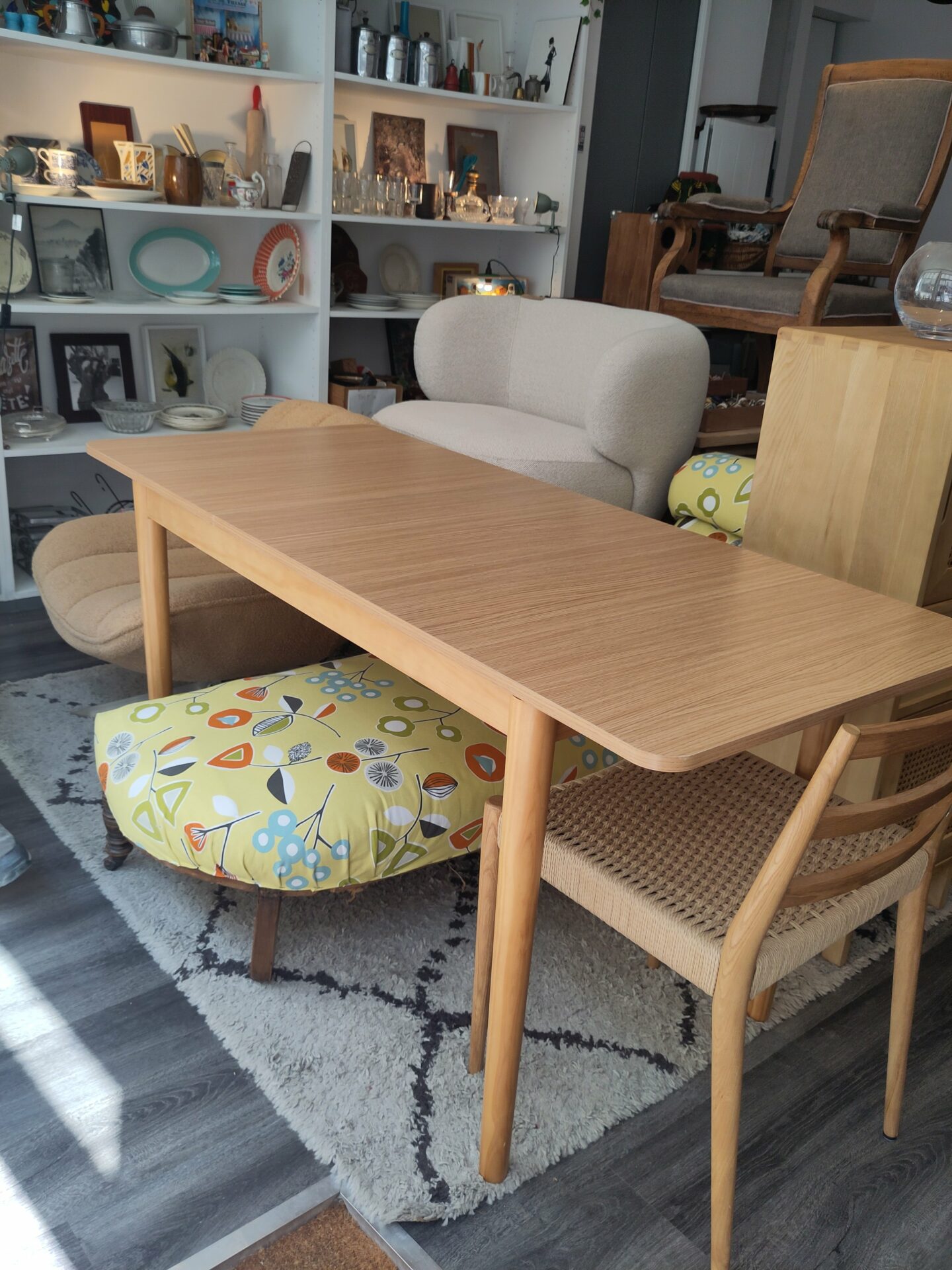 Table extensible PEDRO en bois clair – Image 5