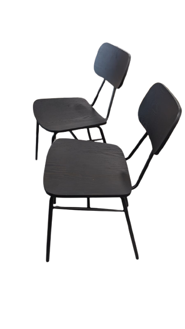 2 chaises en bois Lora