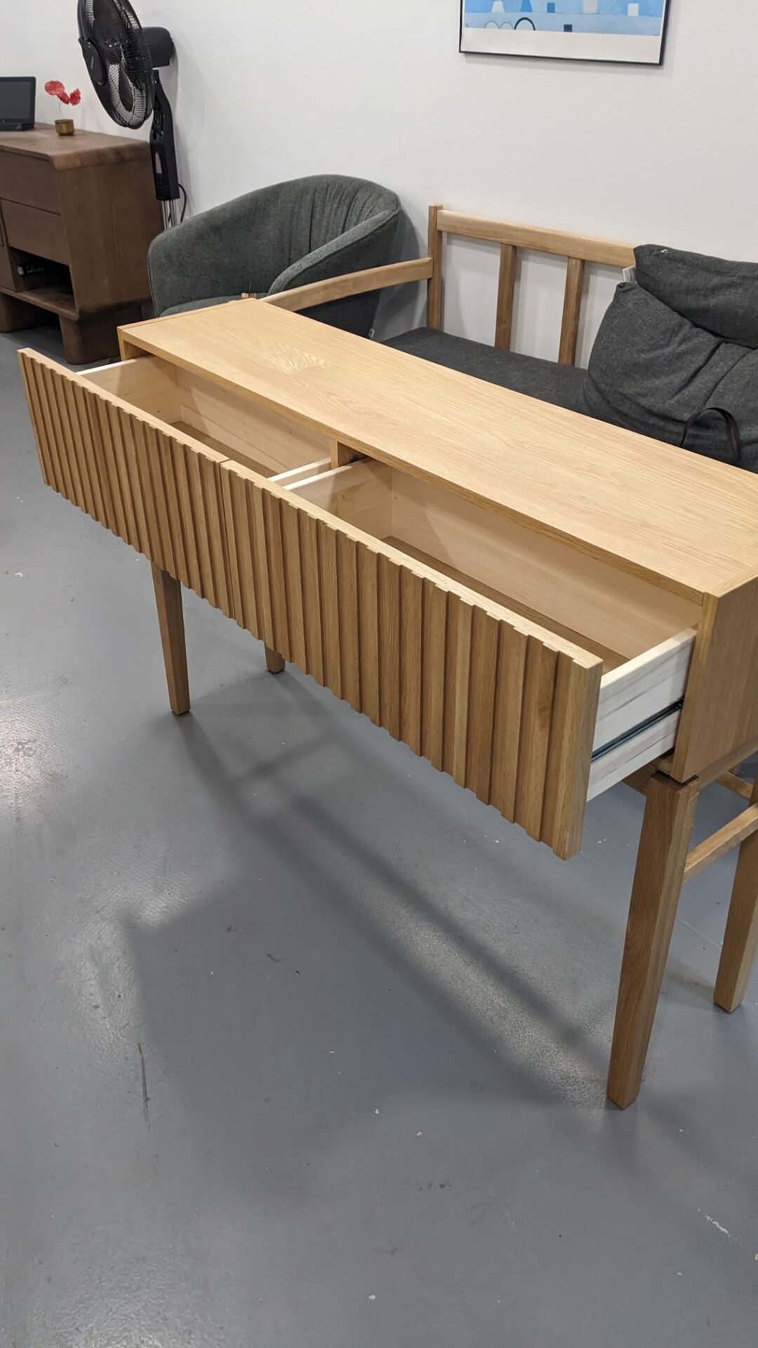 Console 2 tiroirs en bois – Image 3