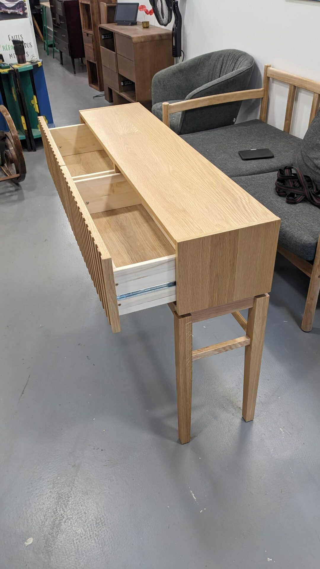 Console 2 tiroirs en bois – Image 4