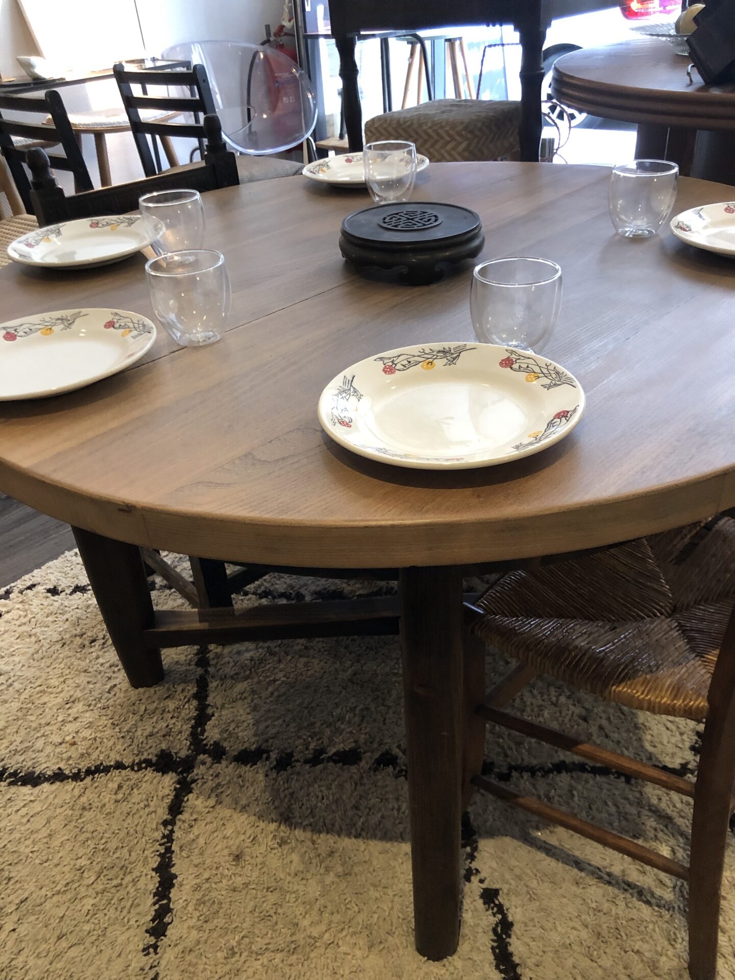 Table de salle à manger ronde – Image 4