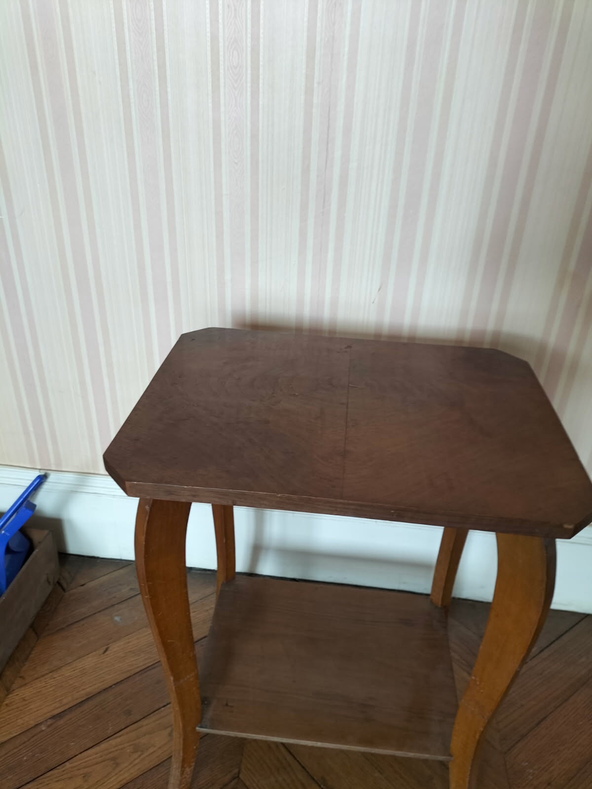 2 petites tables d’appoint – Image 4