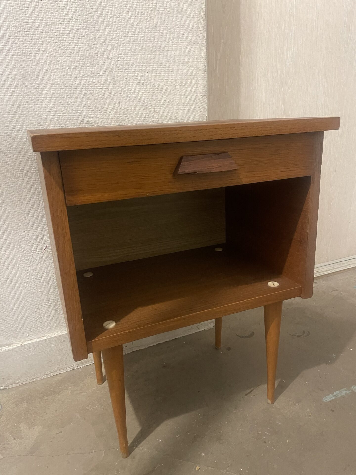 Table de chevet vintage – Image 2
