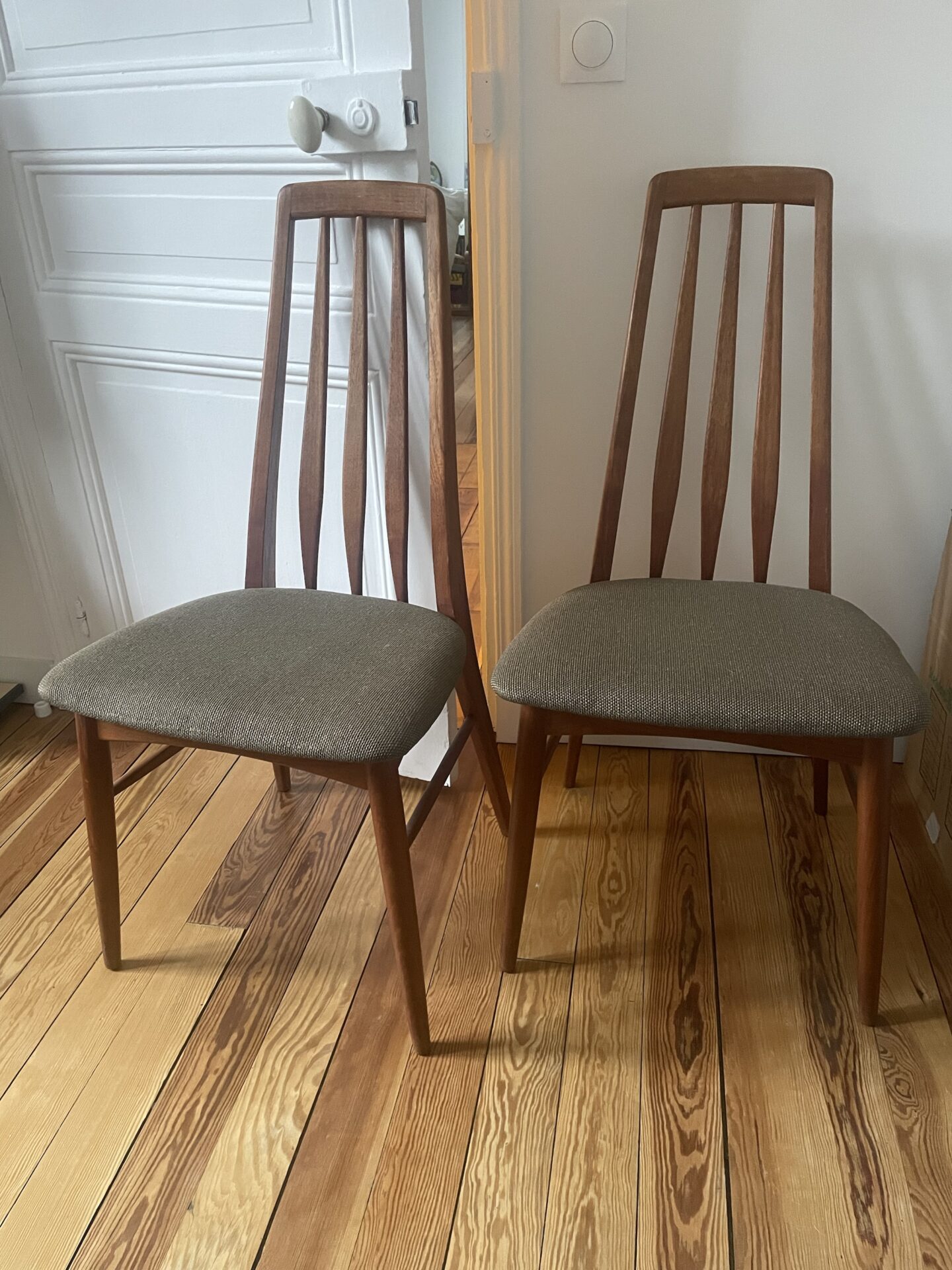 2 chaises Eva chair de Niel Koefoed années 60 – Image 4