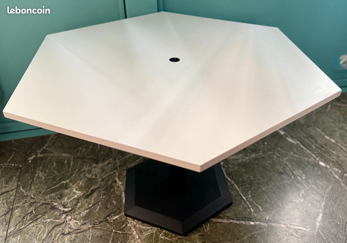 Bureau Table hauteur réglable Electrique Comme neuf – Image 3