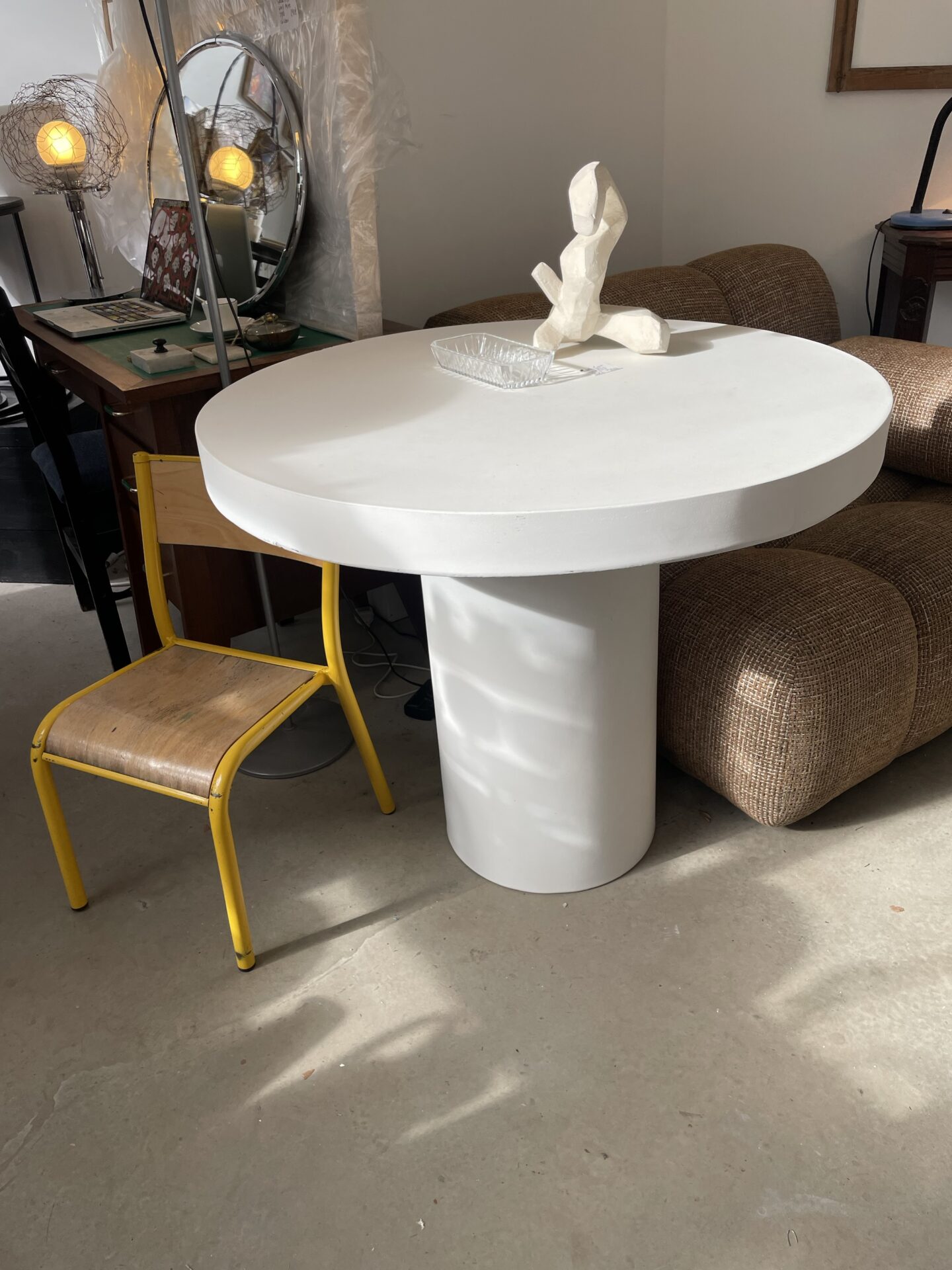 Table en ciment blanc int / ext – Image 5